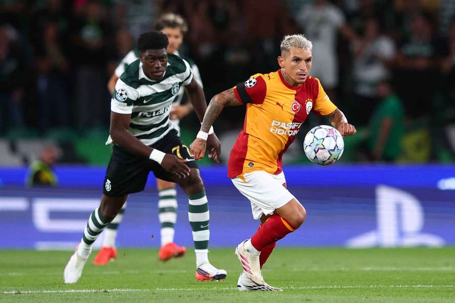 Lucas Torreira no jogo frente ao Sporting Lucas Torreira no jogo frente ao Sporting