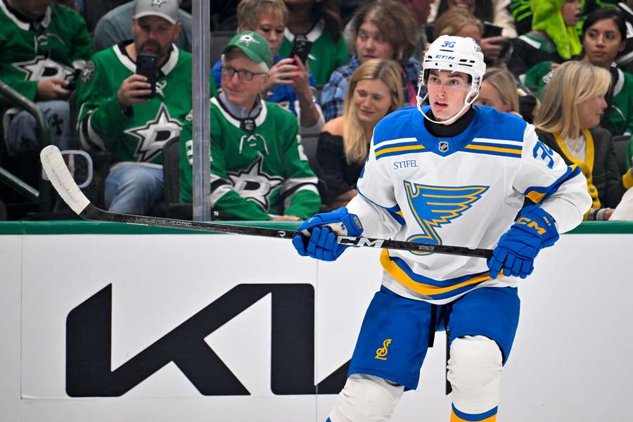 Jiříčkovi se debut v NHL vydařil na výbornou. Jiříčkovi se debut v NHL vydařil na výbornou.