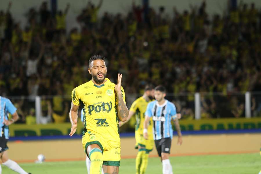 Reinaldo aprontou para cima de sua ex-equipe