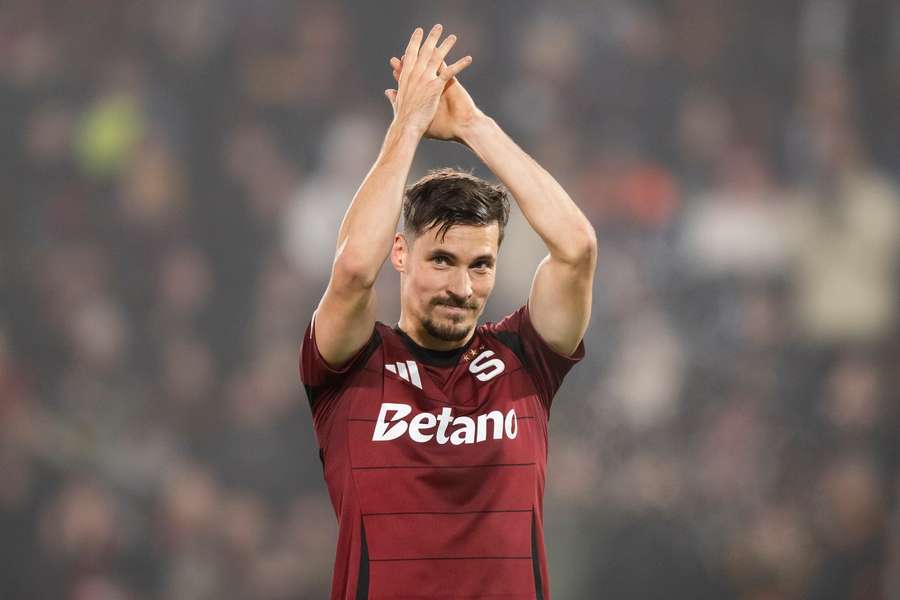 Lukáš Sadílek už není hráčem pražské Sparty, odešel do Polska.