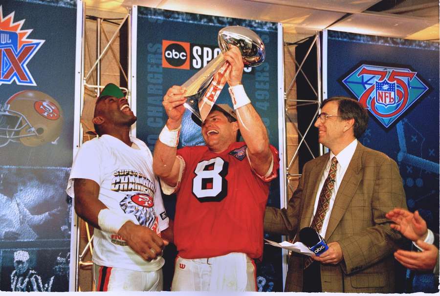Jerry Rice y Steve Young con el último Trofeo Vince Lombardi de los 49ers en 1995