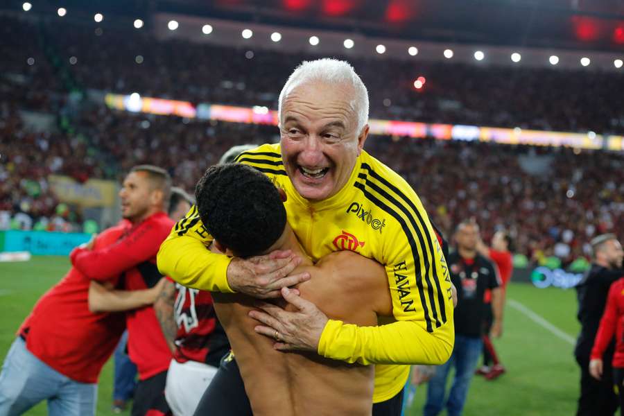 Dorival vibra com a conquista da Copa do Brasil pelo Flamengo