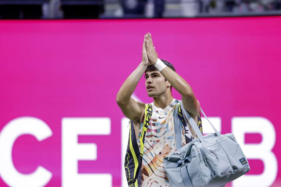 Carlos Alcaraz wordt bij de Davis Cup vervangen door zijn landgenoot Albert Ramos