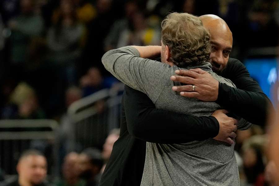 NBA: LA Lakers gewinnen ohne Dennis Schröder bei Milwaukee Bucks, Wagner-Brüder verlieren