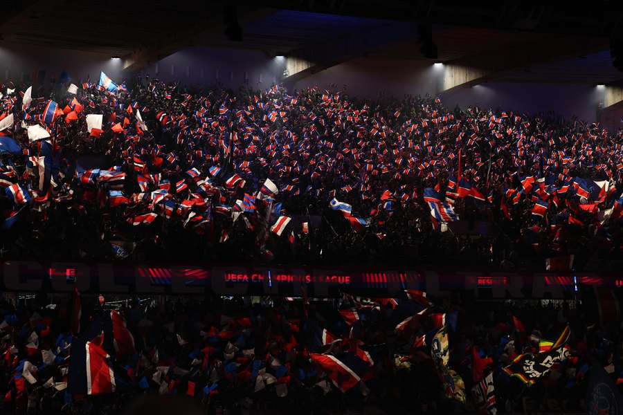 Les supporters parisiens lors du match face au PSV Eindhoven.