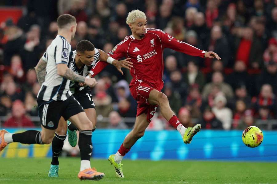 Slot delighted with 2-goal Ekitike for Liverpool rout of Newcastle