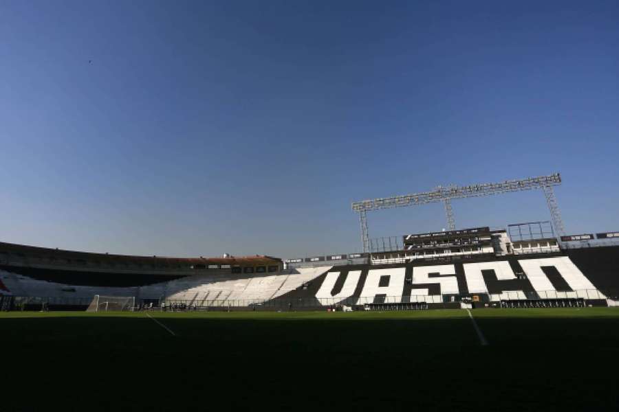 Vasco aguarda liberação de público na sua casa