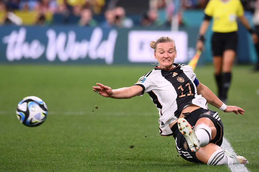 Die DFB-Frauen müssen Kapitänin Popp auskommen