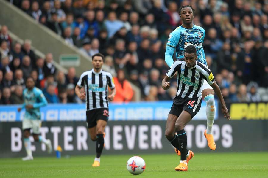 Newcastle's Alexander Isak chases down the ball against Southampton