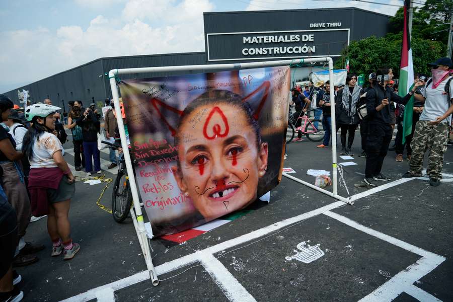 Meksyk między protestami a kibicowaniem. "To uczucie jest słodko-gorzkie" Meksyk między protestami a kibicowaniem. "To uczucie jest słodko-gorzkie"