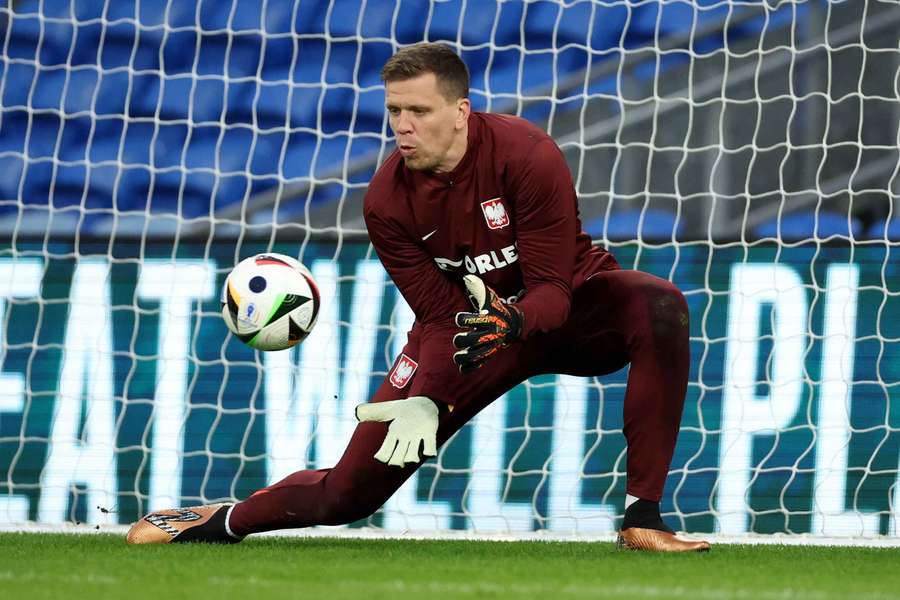 Szczesny dio marcha atrás recientemente en su decisión de retirarse.