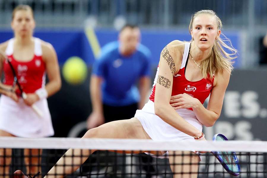 Heroiczna walka deblistek przerwana w czwartej godzinie, Ukrainki w finale BJK Cup Heroiczna walka deblistek przerwana w czwartej godzinie, Ukrainki w finale BJK Cup