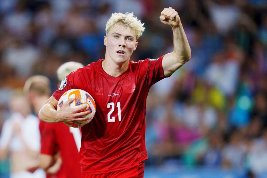 Rasmus Højlund til1-1 under EM-kvalifikationskampen mellem Slovenien og Danmark i Slovenien 