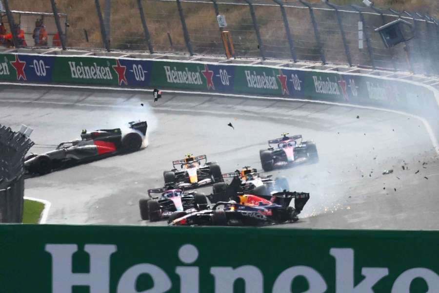 El accidente de Max Verstappen en el circuito de casa