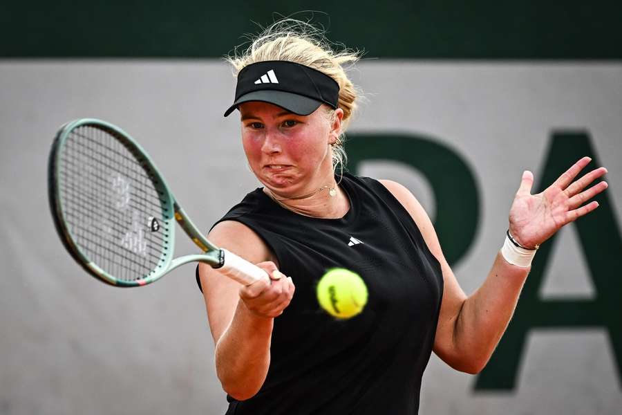 Tauson blows away Blinkova to continue promising grass form in Nottingham