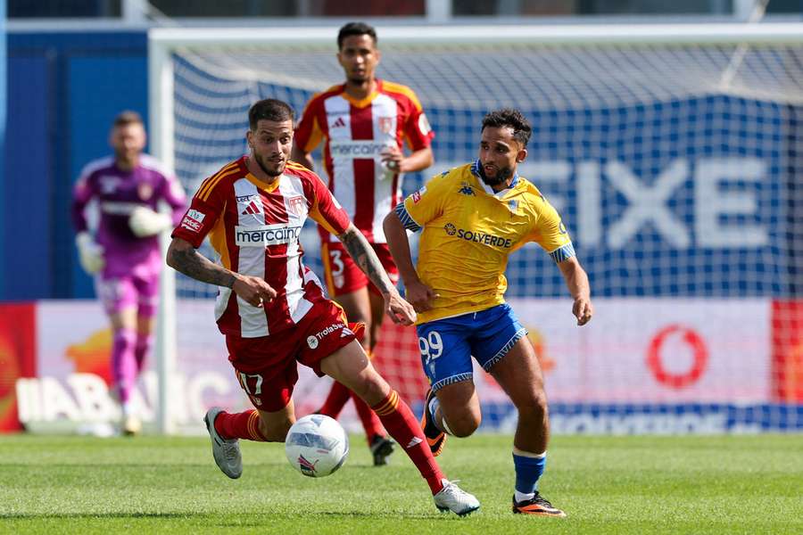 Guitane pode estrear-se pela seleção Guitane pode estrear-se pela seleção