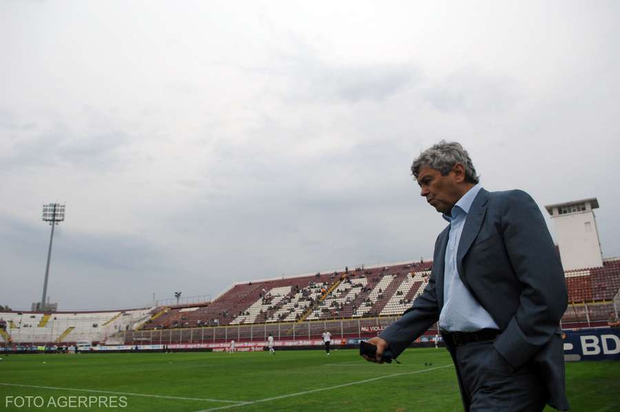 Rapid, despre Mircea Lucescu: "Cuvintele sunt prea mici pentru un nume atât de mare"