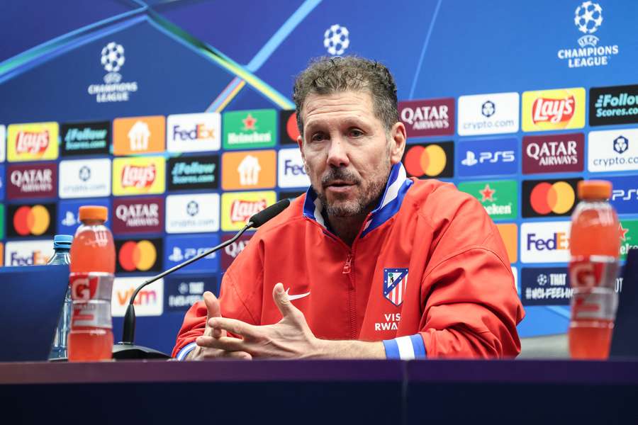 Diego Simeone, en rueda de prensa con el Atlético de Madrid.