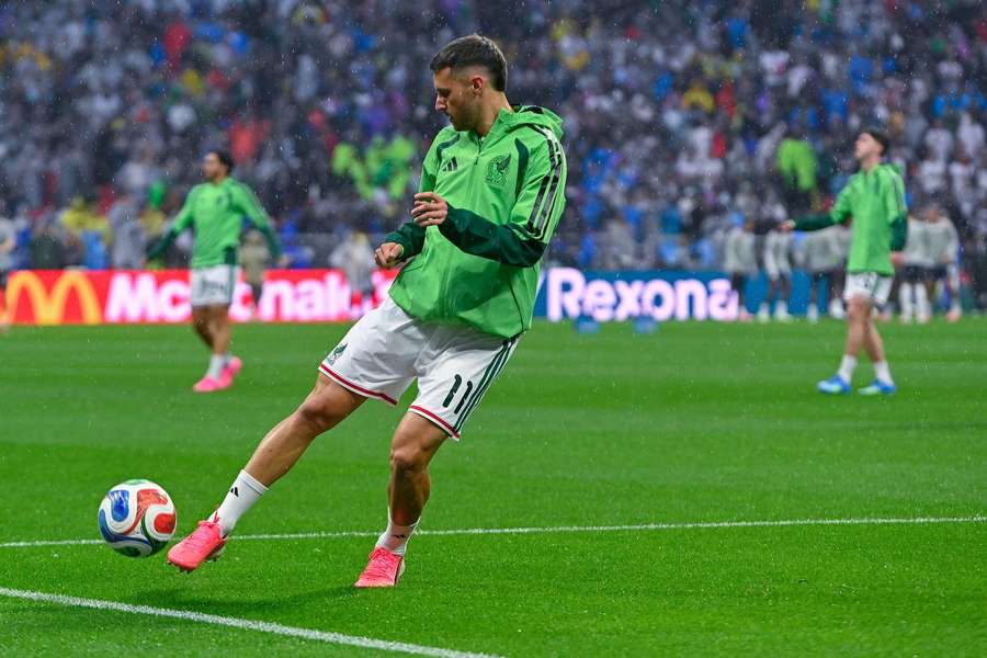 Santiago Giménez está cada vez mais perto do FC Porto