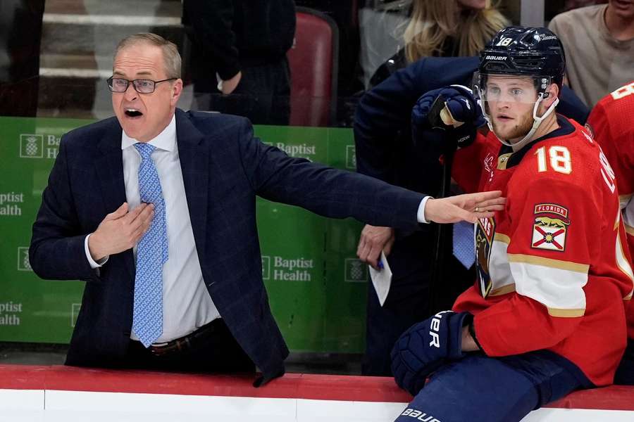 Paul Maurice can be hot-headed on the bench