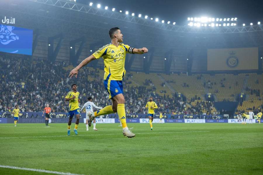 Cristiano Ronaldo notuje asystę i gola numer 921 w karierze przeciwko Al-Raed