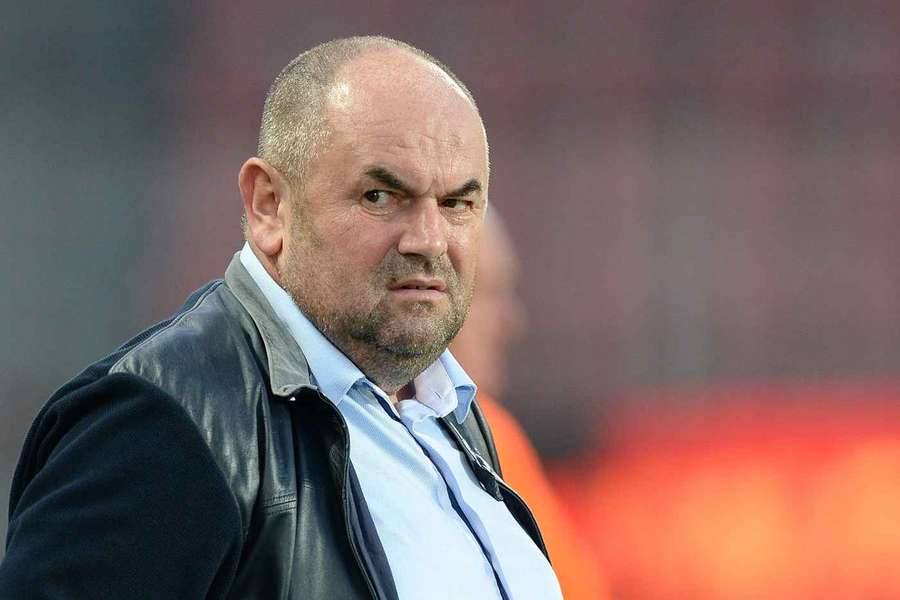 Majitel Jablonce Miroslav Pelta půjde do vězení, severočeský klub bude řešit budoucnost. Majitel Jablonce Miroslav Pelta půjde do vězení, severočeský klub bude řešit budoucnost.