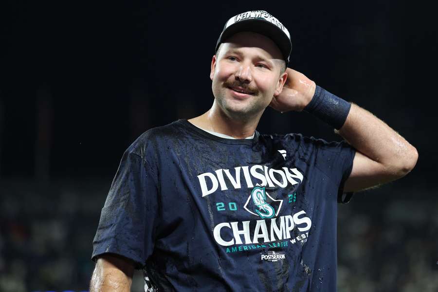 Cal Raleigh celebrates AL West Division title (2025)