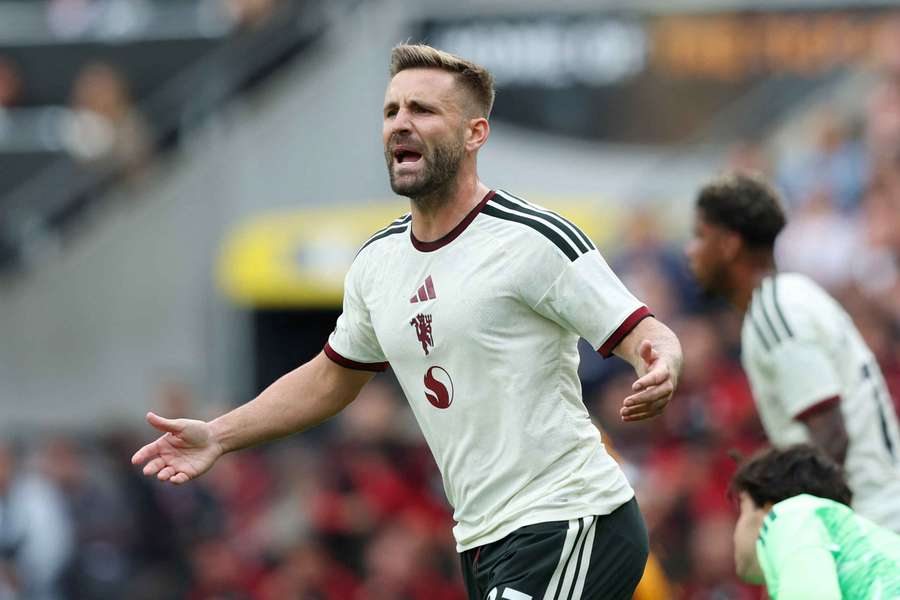 Man Utd make shock enquiry for Aston Villa left back as Carrick replaces Shaw Man Utd make shock enquiry for Aston Villa left back as Carrick replaces Shaw