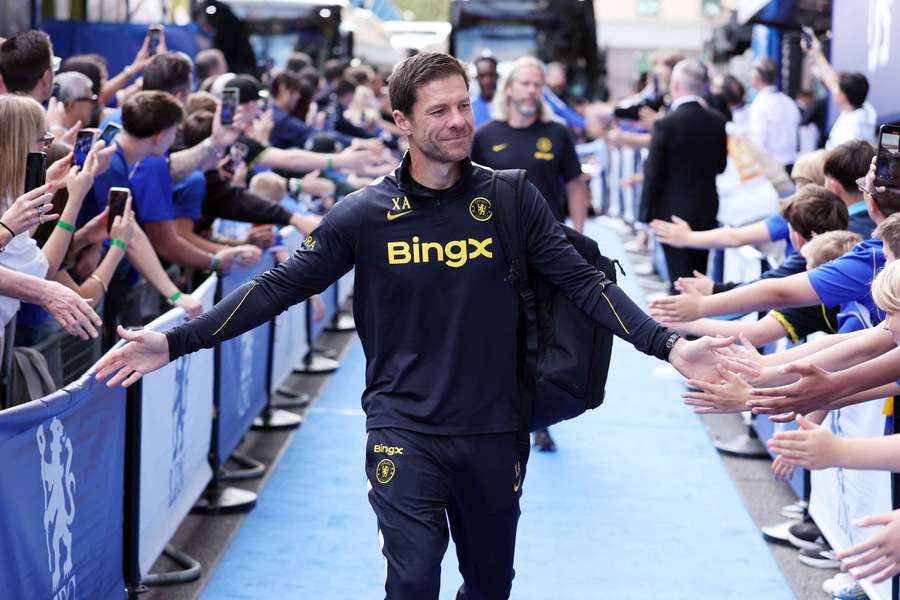 Alonso arrives at Stamford Bridge Alonso arrives at Stamford Bridge