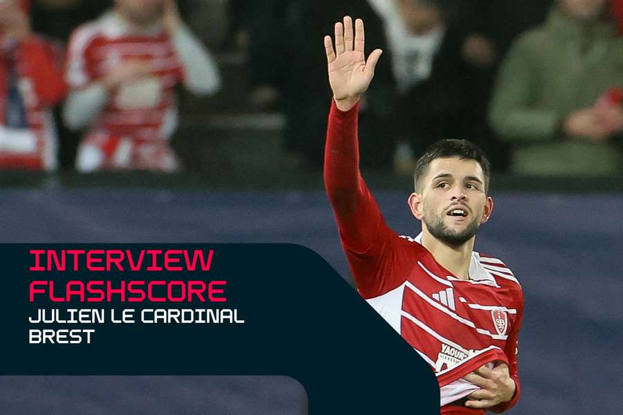 Julien Le Cardinal après son but contre le PSV en Ligue des Champions Julien Le Cardinal après son but contre le PSV en Ligue des Champions
