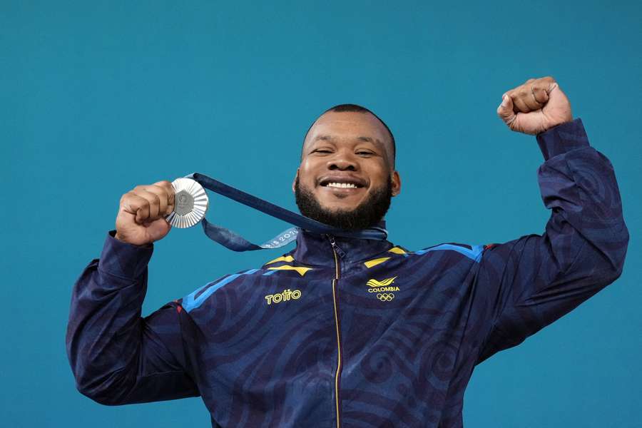 Yeison López, orgulloso con su medalla de plata en París 2024