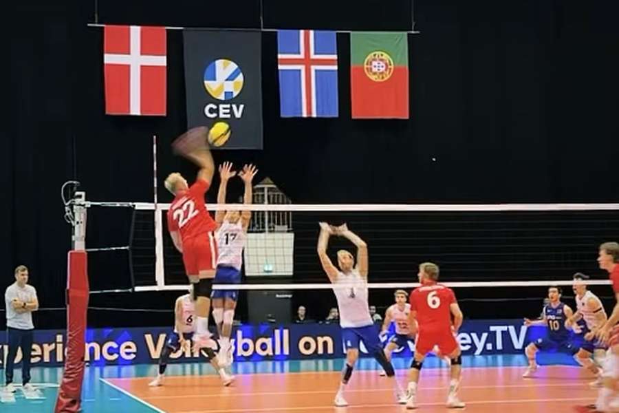 Dinamarca entrou a vencer diante de Portugal