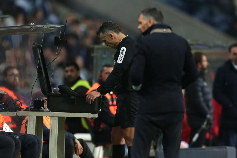 Rui Costa vai estar no Rio Ave - Benfica