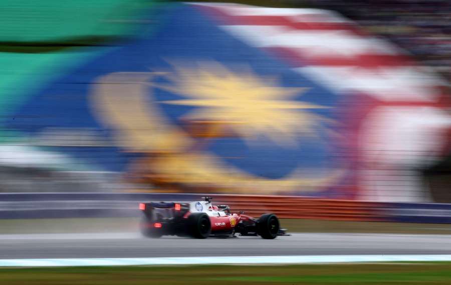 Der Bahrain-GP in Malaysia hat endlich begonnen Der Bahrain-GP in Malaysia hat endlich begonnen