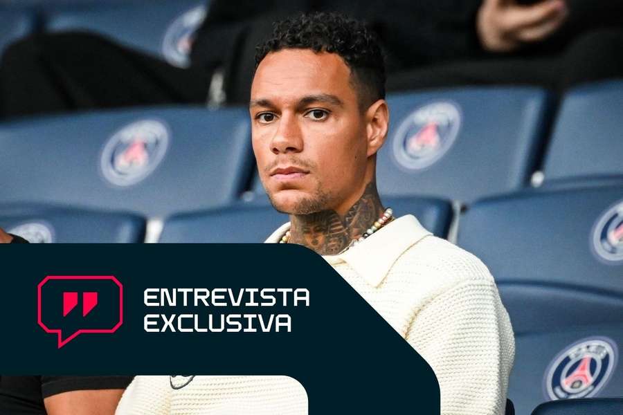 El exdefensor del PSG Gregory van der Wiel, en tierras parisinas