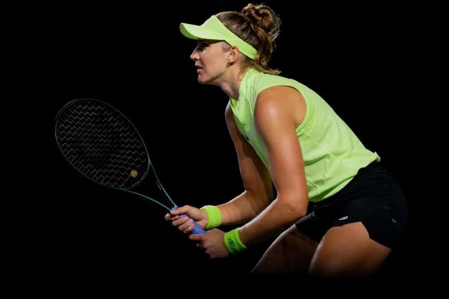 Bia tenta vencer o 1º jogo em chave principal no ano Bia tenta vencer o 1º jogo em chave principal no ano