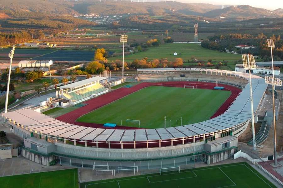Estádio Municipal de Rio Maior recebe o Casa Pia-FC Porto