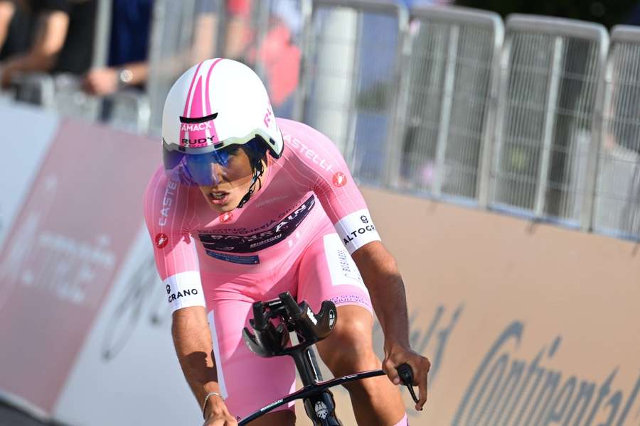 Afonso Eulálio defendeu a liderança da Volta a Itália do assalto de Jonas Vingegaard Afonso Eulálio defendeu a liderança da Volta a Itália do assalto de Jonas Vingegaard