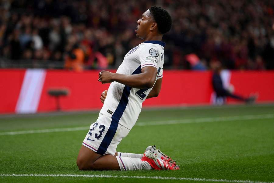Lewis-Skelly estreou-se com um golo na seleção inglesa