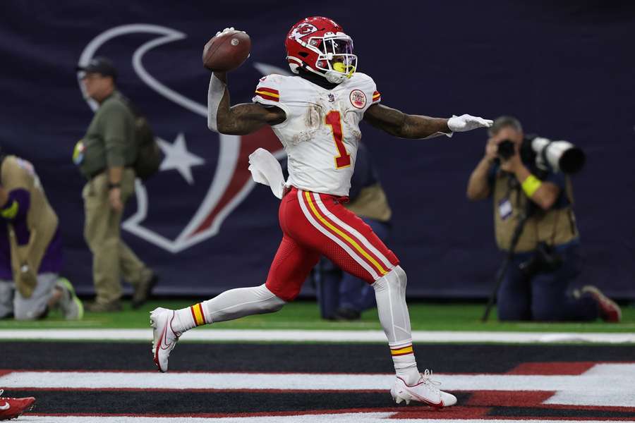 Jerick McKinnon von den Kansas City Chiefs erzielt den entscheidenden Touchdown gegen die Houston Texans.