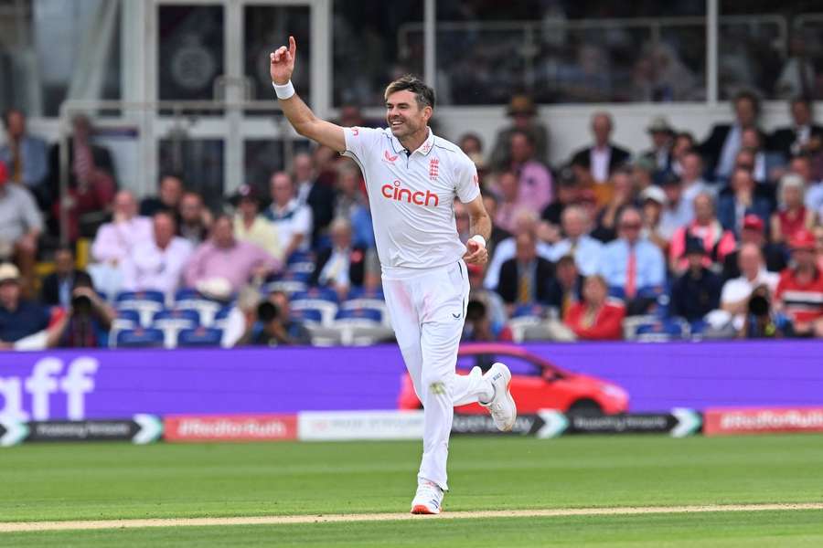 Anderson's farewell test couldn't be going any better for England