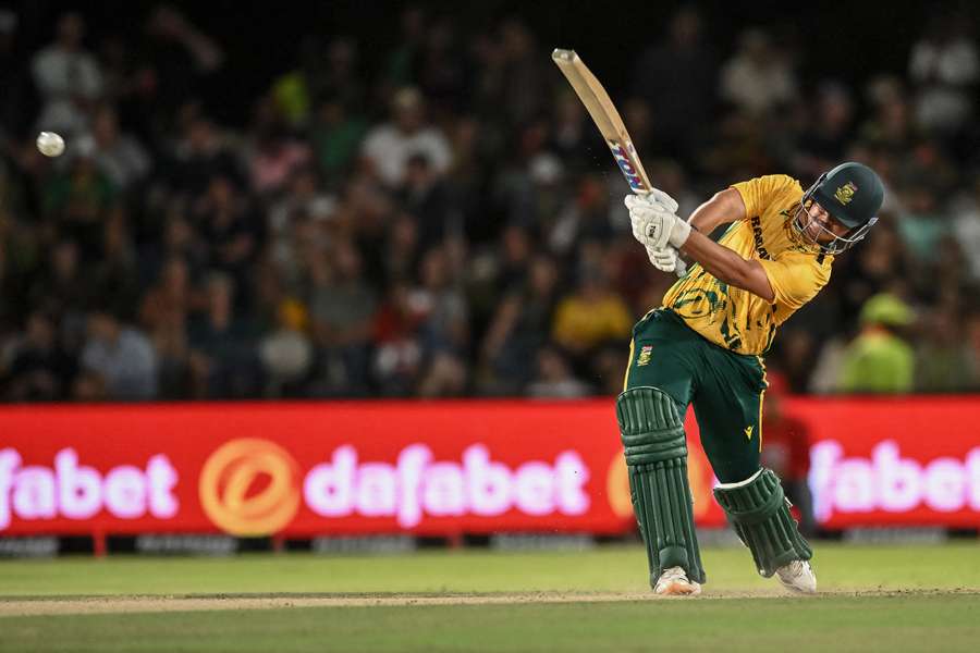 Lhuan-dre Pretorius scored 101 from 53 balls Lhuan-dre Pretorius scored 101 from 53 balls