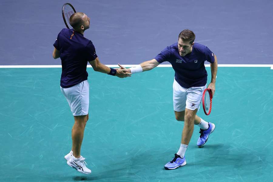 Skupski and Evans in action