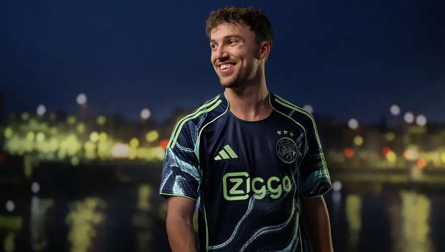 Ajax away kit Ajax away kit