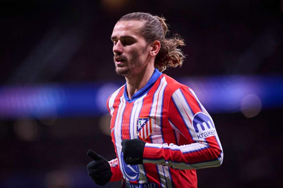 Clattenburg confirms Griezman was "clearly in an offside position" for Atletico goal Clattenburg confirms Griezman was "clearly in an offside position" for Atletico goal