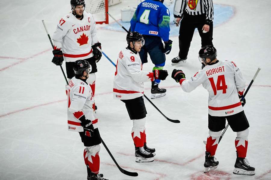 Sidney Crosby und seine Kollegen haben einen erfolgreichen Auftakt in die Eishockey-WM gefeiert.