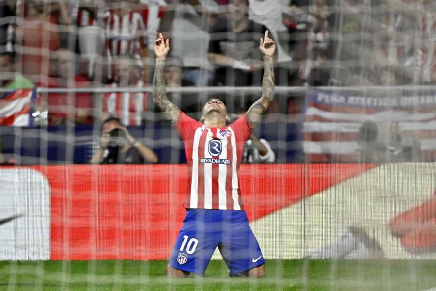 Ángel Correa celebra el gol de la remontada del Atleti.