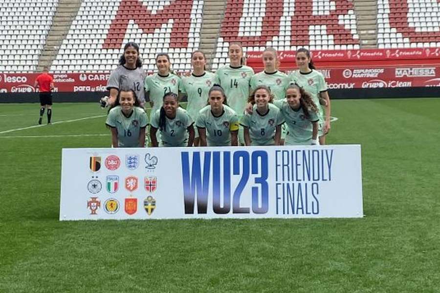 Feminino: Seleçã Feminino: Seleçã