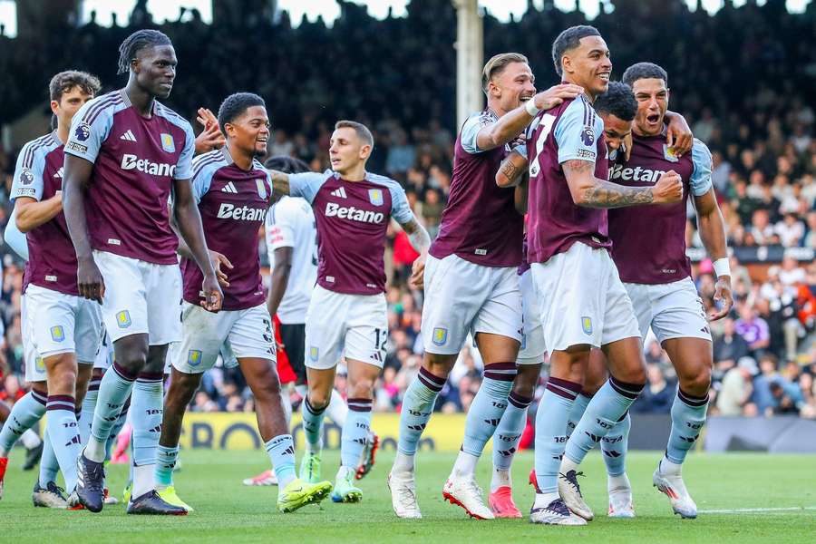 Aston Villa won zaterdag met 1-3 bij Fulham