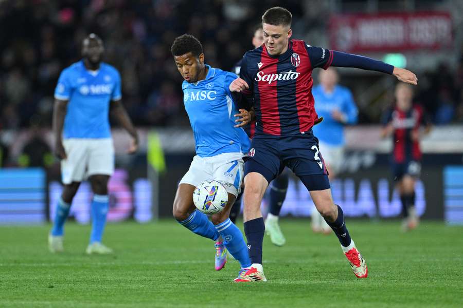 Bologne et Naples se séparent sur un score de parité